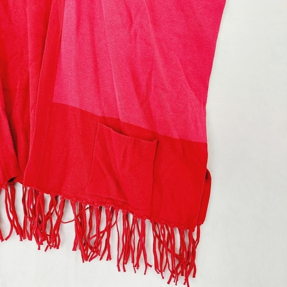 CAbi Firebrick Red Fringe Lightweight Cozy Poncho with Pockets P3115 - Picture 3 of 8